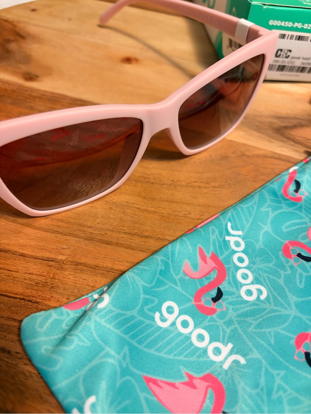 Goodr Women's Pink Sunglasses - Rose Retail Therapy Pop G NWT w/ cleaning pouch - Picture 3 of 9